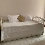 Apartamento Copacabana Perto Da Praia, Metro, Comercio E Wi-Fi Rapido!